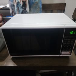 Microwave Oven 