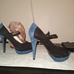 Brand New. BCBG Paris. Size 7 ❤️(There's More)