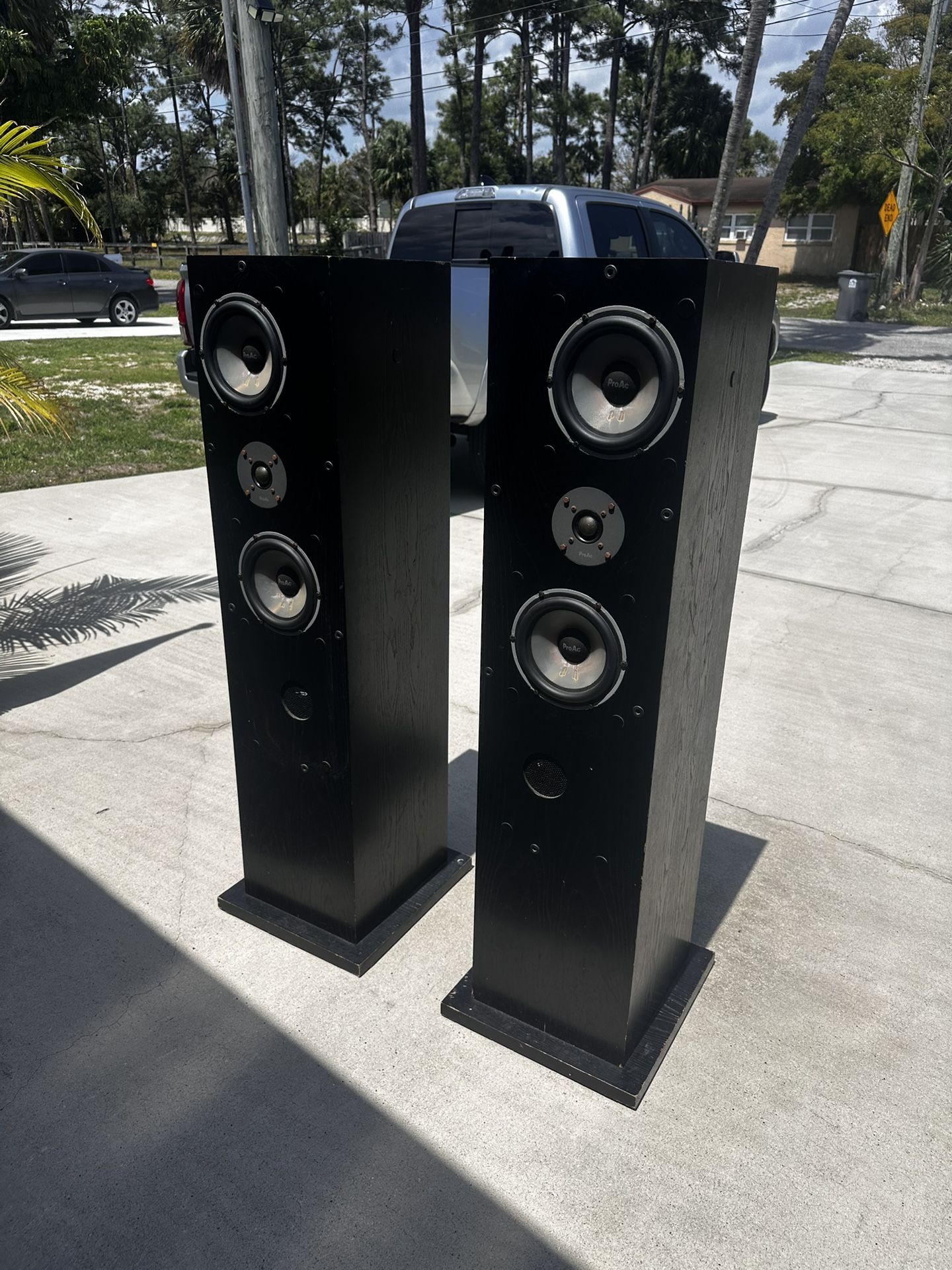 PorAc Response 3 Speakers Audiophile Floor Standing 