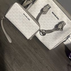 Michael Kors Purse And Wallet 