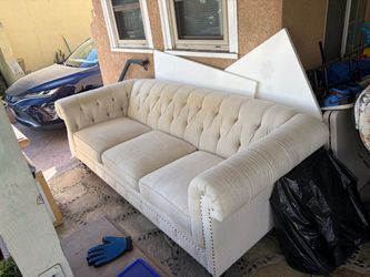 FREE COUCH **pick up only**