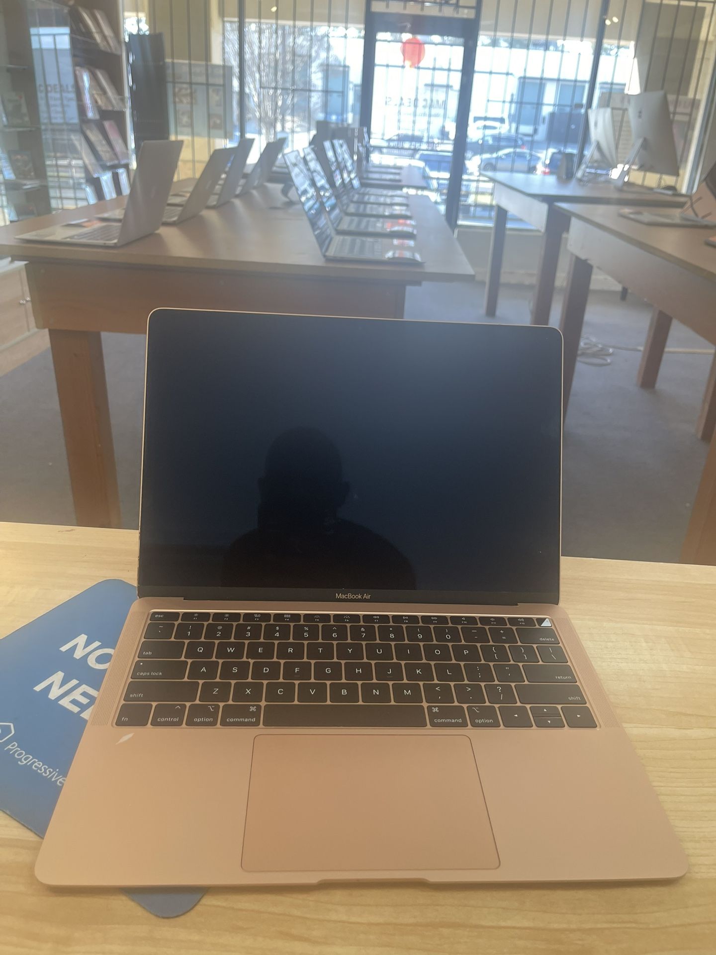 (2020) 13” MacBook Air / M1 Chip