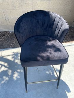 Velvet chair