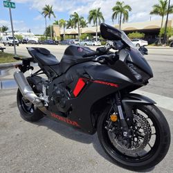 2017 Honda CBR 998CC