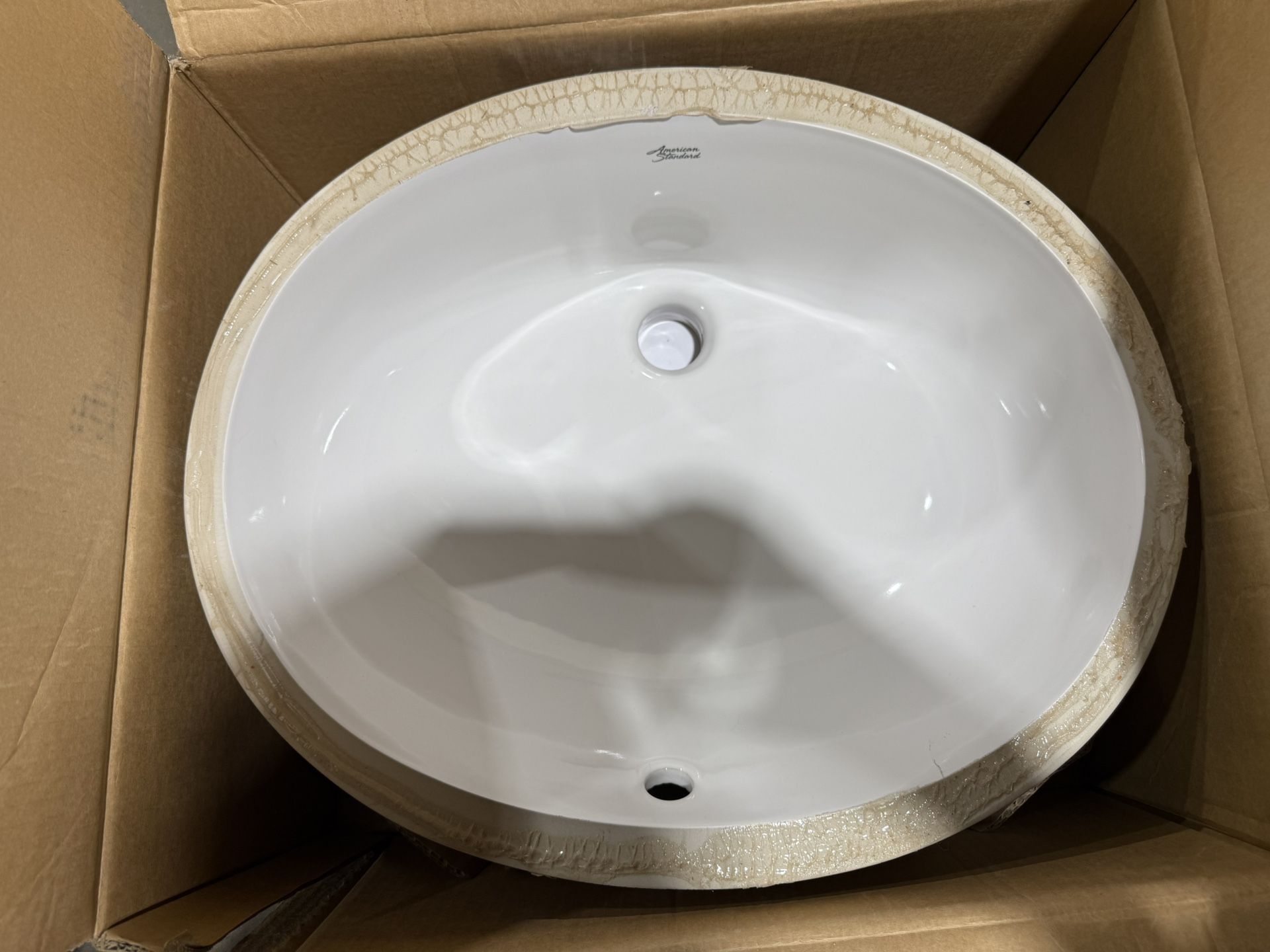 American Standard Ovalyn 17" Undermount Porcelain Bathroom Sink