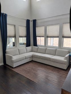 FREE Same-day Dropoff 🥳 Large L-Shaped Sectional Sofa