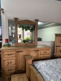 Queen Bedroom Set