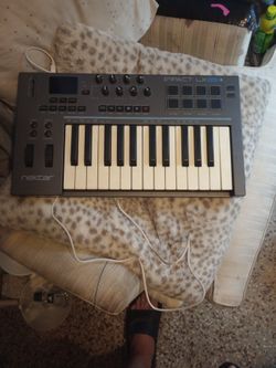 Keyboard Impact Lx25