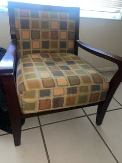 Wooded chair cherry wood good condition
