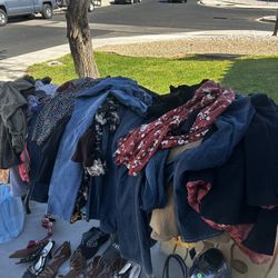 Womens Clothes 