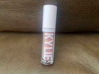 KYLIE HIGH GLOSS LIP GLOSS