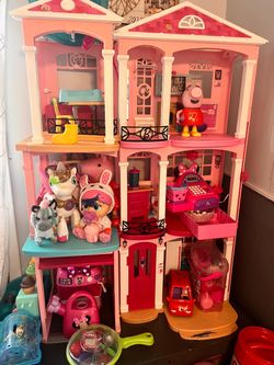 Barbie doll house
