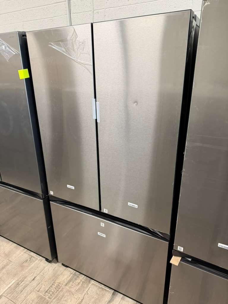 Samsung bespoke stainless steel French door refrigerator new with warranty