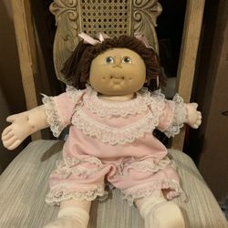 Vintage Cabbage Patch 18” Doll