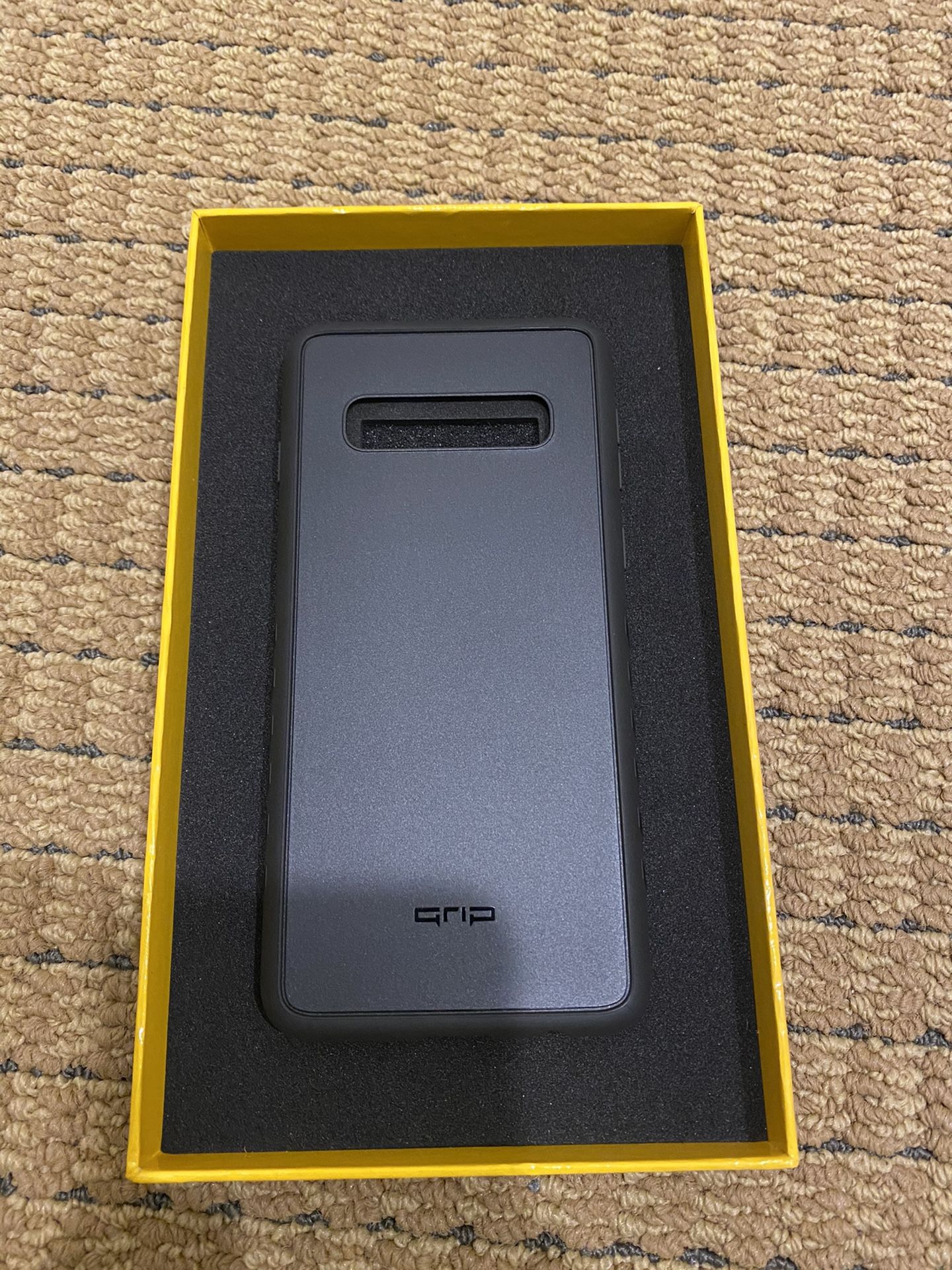 Galaxy s10 Dbrand Grip case with camo skin
