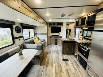 2022 Crossroads Zinger Lite