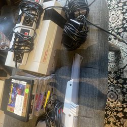 🎮 Nintendo NES Console Bundle –turns On – Controllers, Zapper, Games 🎮
