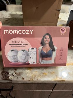 Momcozy new in box