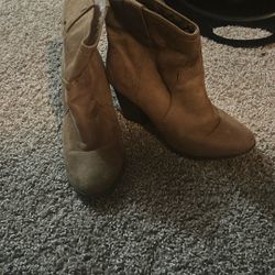 Brown Boots 
