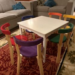 KidKraft Table And 6 Chairs