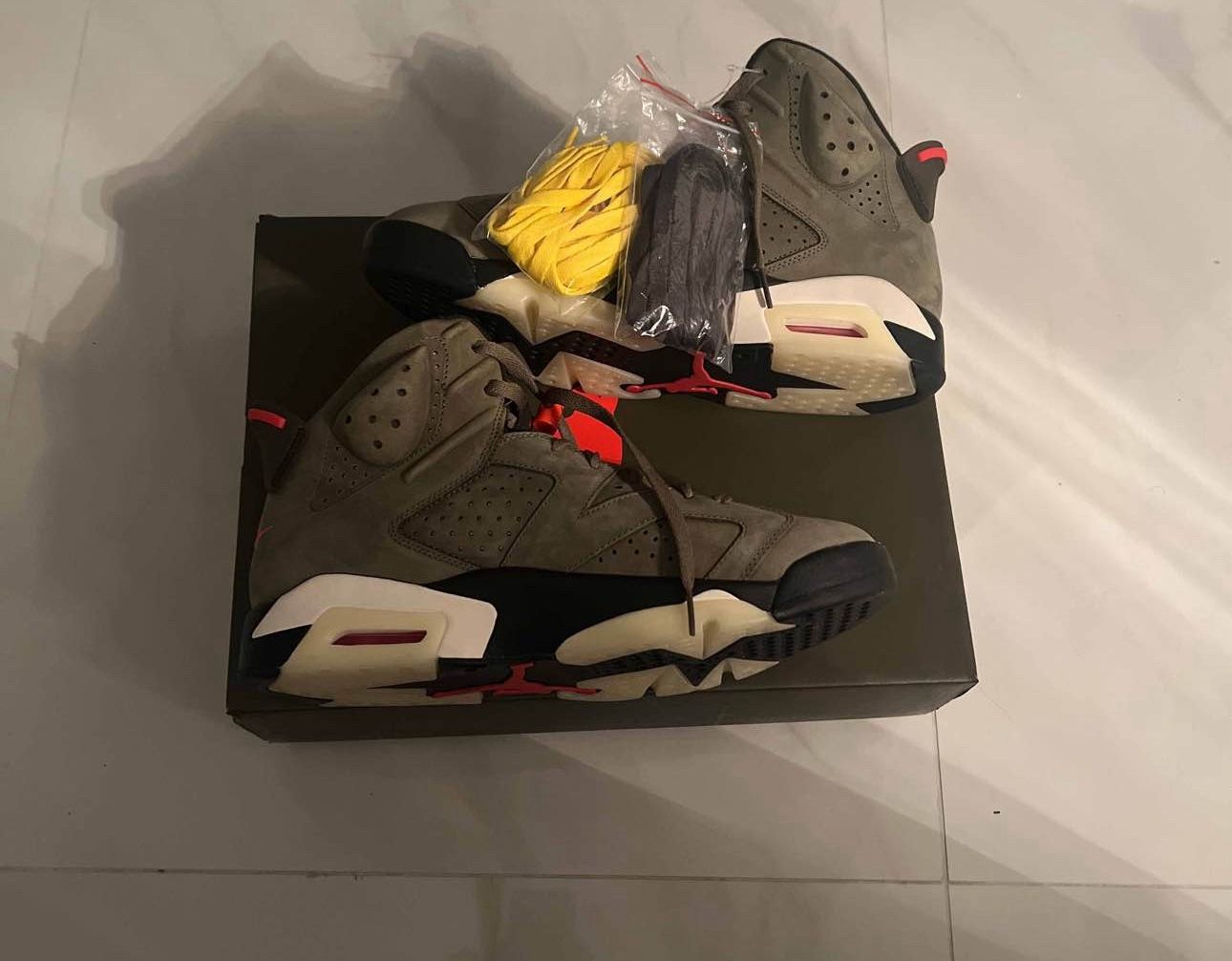 Travis Scott x Air Jordan 6 Retro 'Olive' Size 11