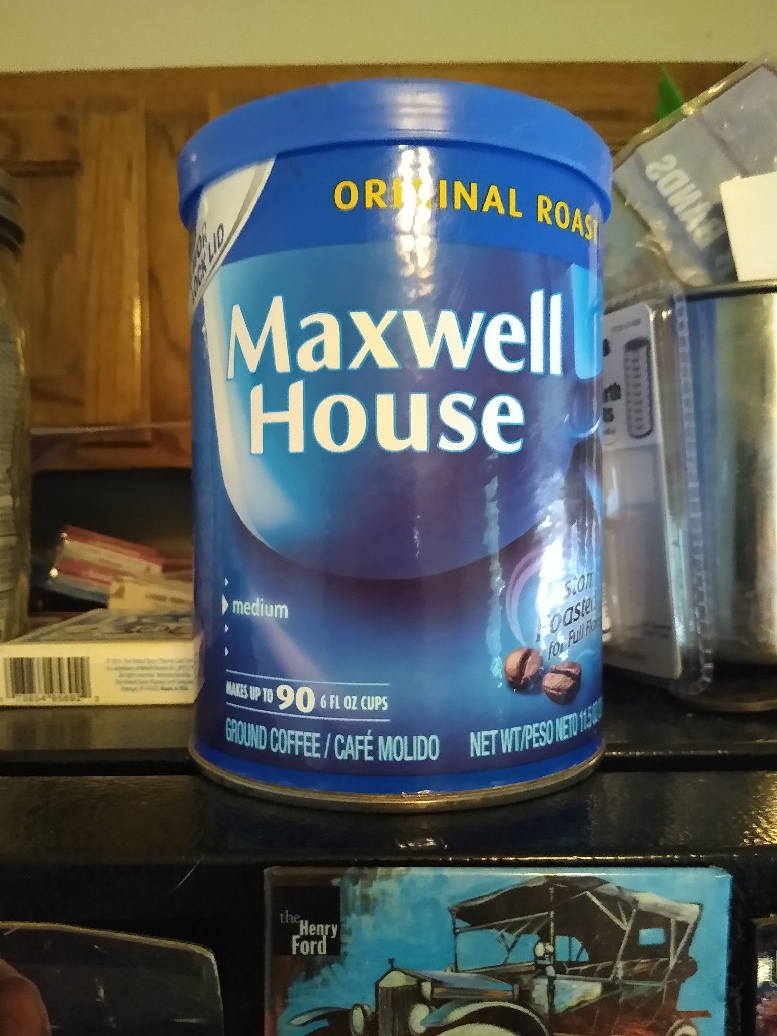 Maxwell House Hide away