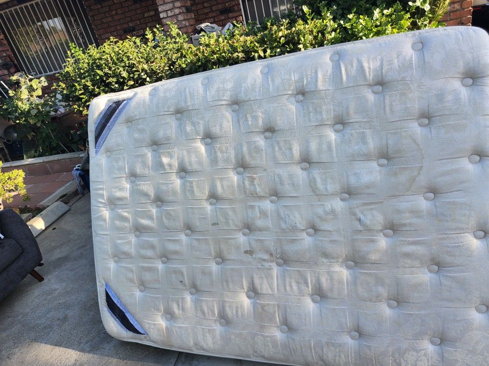 Mattress With Box Spring