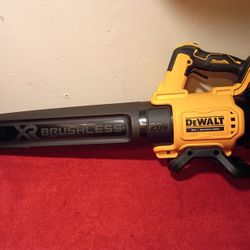 Like New XR 20 VOLT DEWALT BRUSHLESS Blower Tool Only $129
