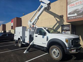 Ford F-350 Super duty work truck