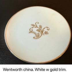 Wentworth Fine China Carlton 4.25 Plate White With Gold Trim 