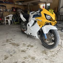 2000 Honda Cbr600