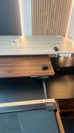 Brand new standing desk, height adjustable, automatic, electric standing desks Phoenix delivery or pick up