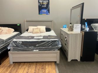 4 pc gray bedroom set  699.00