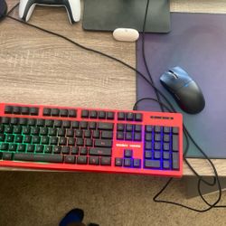 Red RGB Gaming Keyboard (KOLMAX HUNTER) – Full Size 