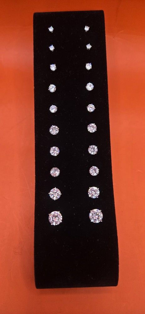 SILVER .925 STUD EARRINGS