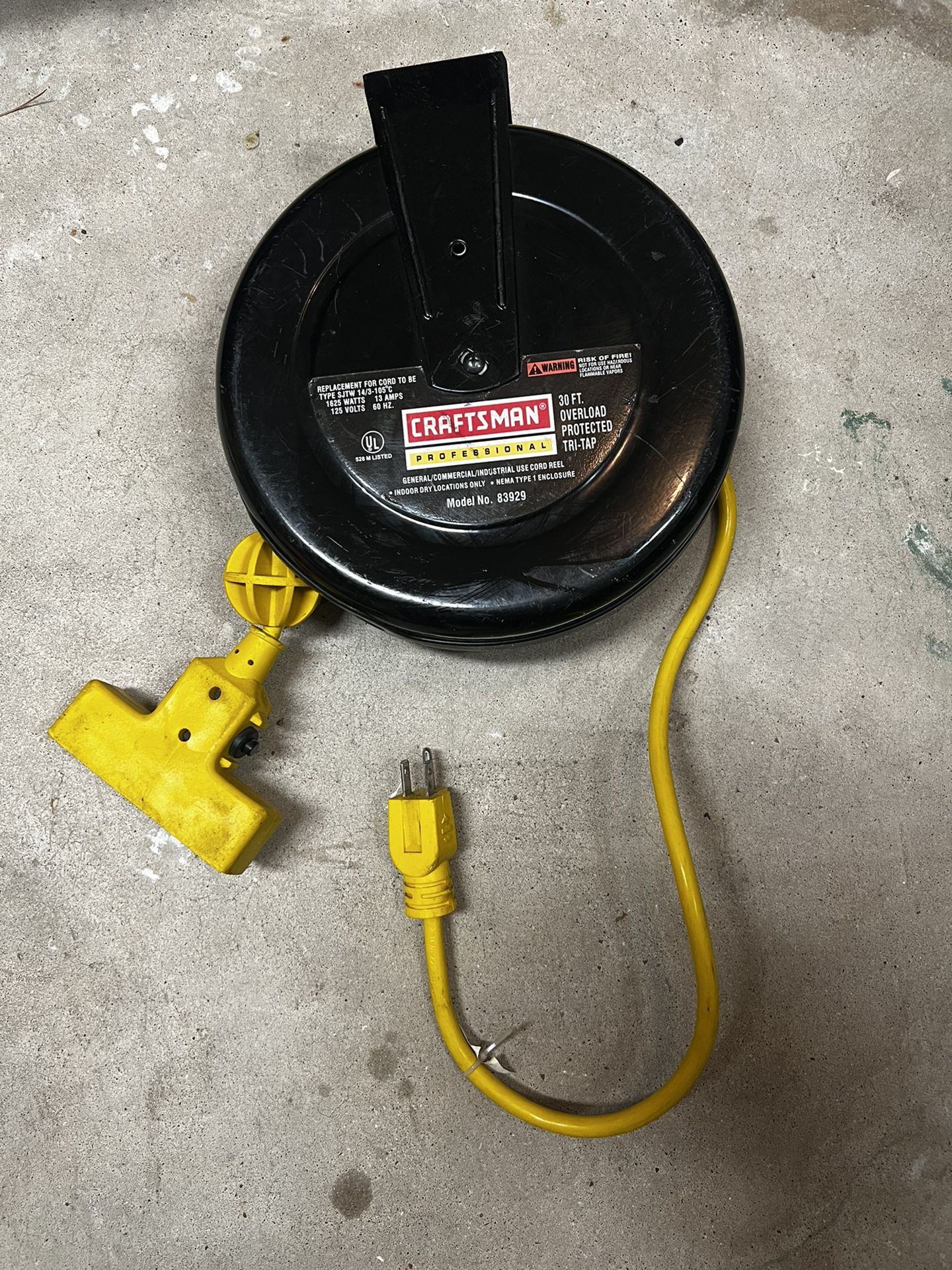 Retractable 30 Foot 14 Gage Cord Extension Cord Reel for Sale in Plano, TX  - OfferUp