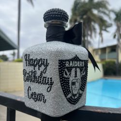 Decorated Bottles Raider Theme 