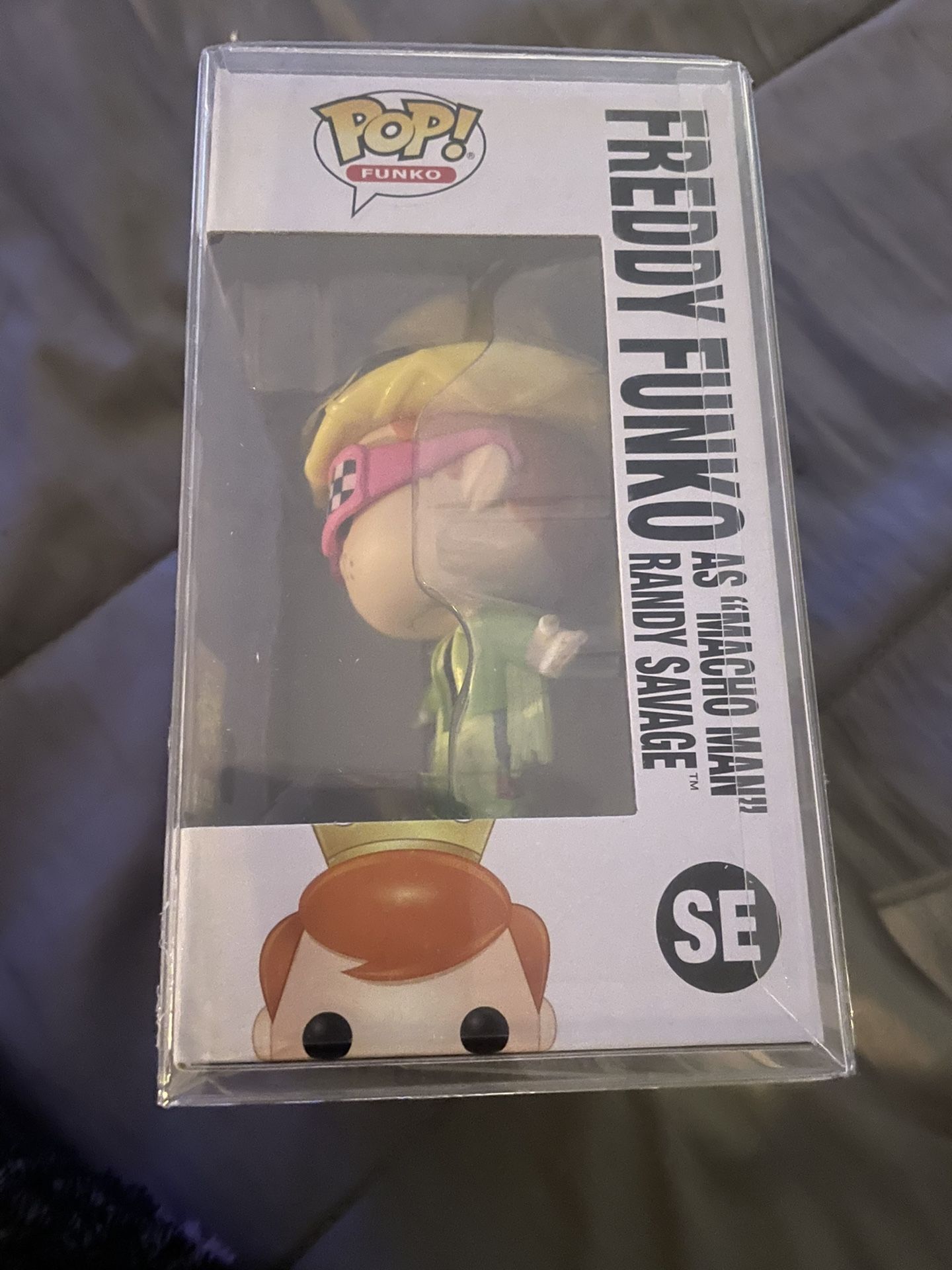 2 Funko Mask o Raid Bundles + 2 Posters + Machoman Pop