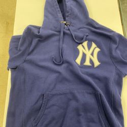 New York blue sweatshirt M