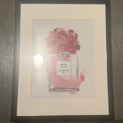 FREE FOR PICK UP ONLY!!! Frames And Prints 