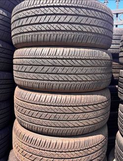 245 50 19 Bridgestone tires Con 80% de Vida Las 4