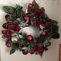 Xmas wreath (selling until May)