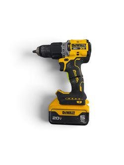Cordless 20V Hammer Drill DCD805 w/ One 5AH Battery (No Charger)