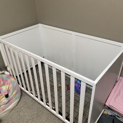 Graco Theo 3-in-1 Convertible Baby Crib (White)