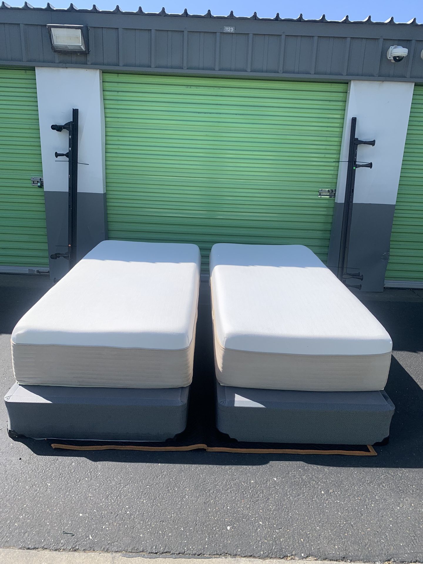 2 XL TWIN BEDS/FRAMES