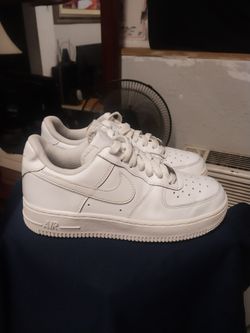 Used   NIKE   Air   Force   1   Low                                 (  Size  6.5  )