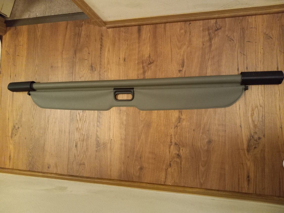 2001-2006 Tahoe Suburban Yukon 66" Cargo Cover