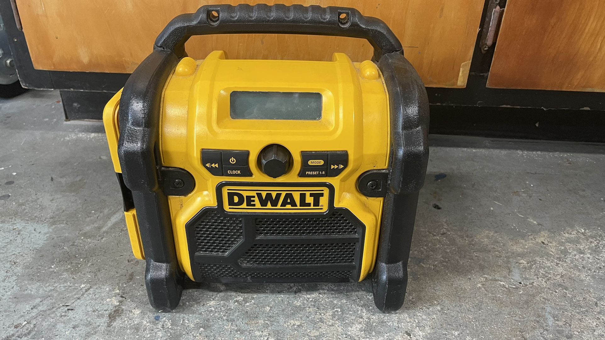 Dewalt Radio
