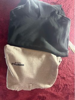 Essential hoodie