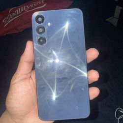 Samsung Galaxy S23 – For Parts or Repair